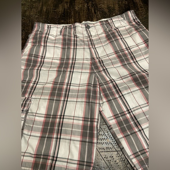 ECKO unltd mens size W-46 Board Shorts plaid - Picture 2 of 7